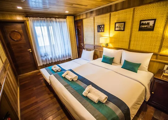 Bhaya Cruises  5*