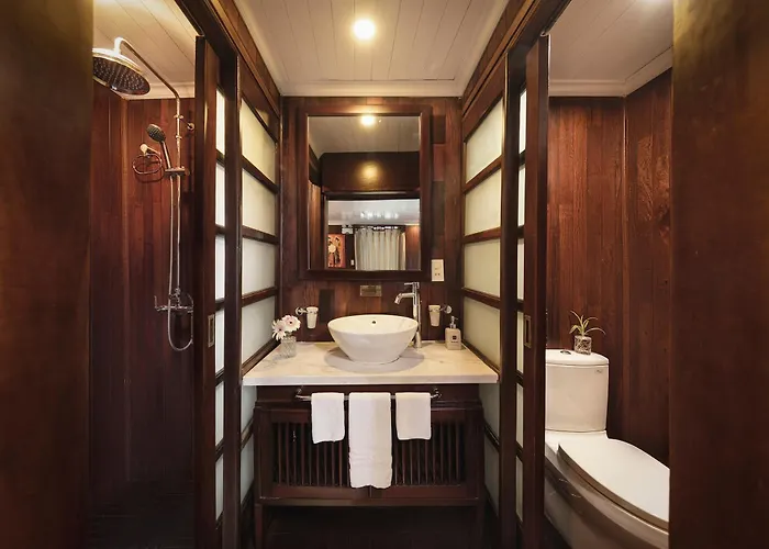  Bhaya Cruises 5*