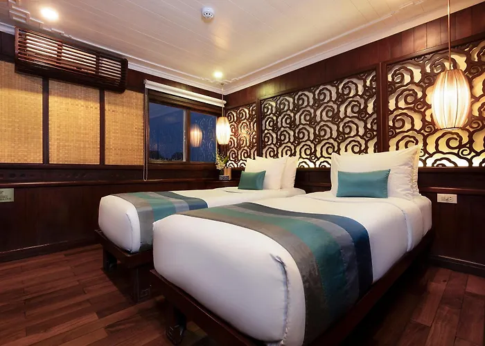 Bhaya Cruises 5*