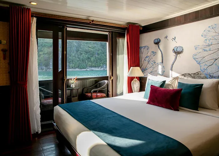 Bhaya Cruises 5* Hạ Long