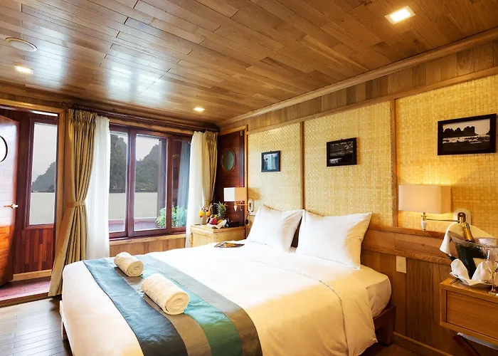 Bhaya Cruises 5*