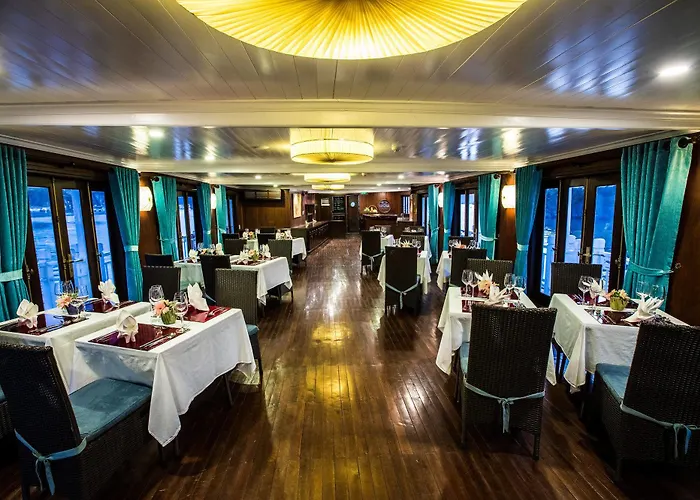 Bhaya Cruises 5*